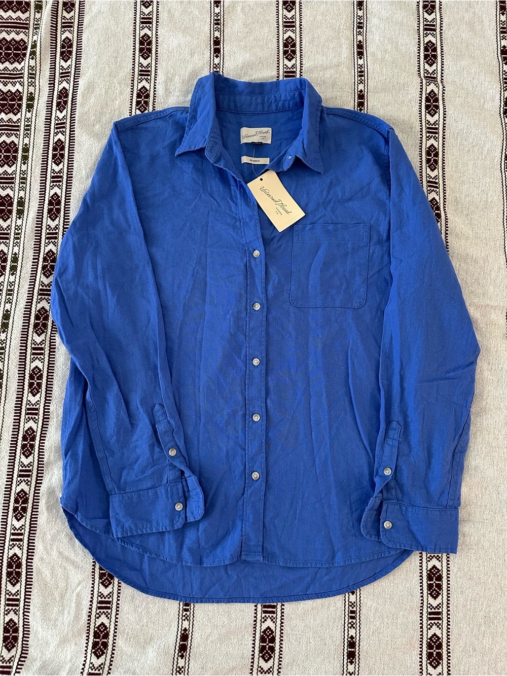 Universal Thread Royal Blue Casual Button-Down Shirt